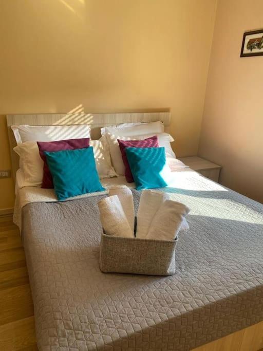 Ferienwohnung *Heart Of New Bazaar 1 Bed Apt* Tirana Exterior foto