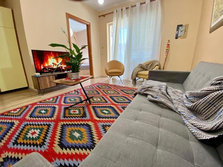 Ferienwohnung *Heart Of New Bazaar 1 Bed Apt* Tirana Exterior foto