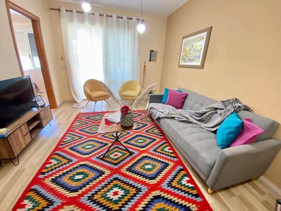 Ferienwohnung *Heart Of New Bazaar 1 Bed Apt* Tirana Exterior foto