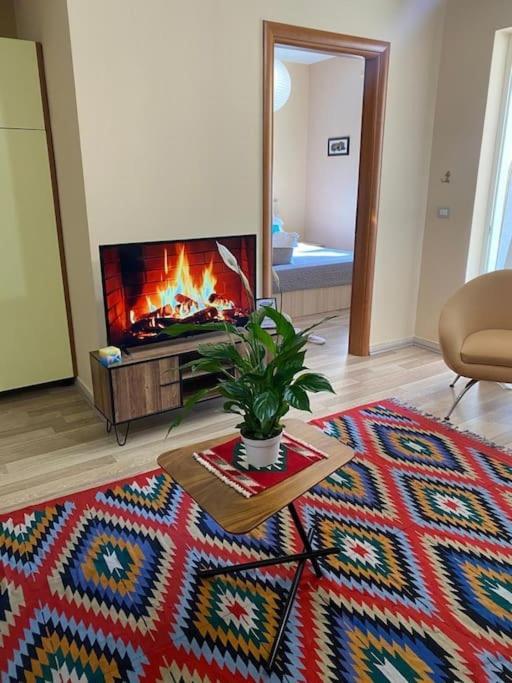 Ferienwohnung *Heart Of New Bazaar 1 Bed Apt* Tirana Exterior foto